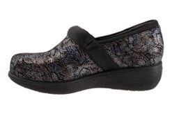 Meredith Sport -The Walking Company Shop 3110 01184 1990 711 7 4acf8d62 d671 4824 8c19 cb160fd6d9e0