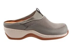 Aberdeen -The Walking Company Shop 3110 01184 2100 758 9