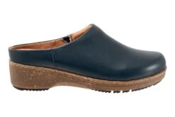 Arvada -The Walking Company Shop 3110 01184 2302 070 9