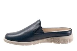 Uma -The Walking Company Shop 3510 00749 2238 070 8