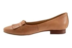 Greyson 19 Greyson -The Walking Company Shop 3510 00749 2306 132 7