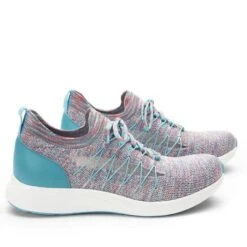 Synq -The Walking Company Shop 3510 01351 5014 005 8