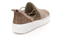 Erin -The Walking Company Shop 3510 01380 2209 016 4