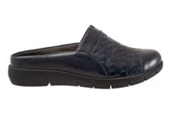 San Marcos II -The Walking Company Shop S2264 400 outside