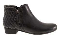 Major -The Walking Company Shop T1762 015 outside